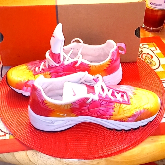 Nike, Air Brush Pink,Yellow & White, Floral, "Barbie" Shoes" 💙 - Picture 1 of 17